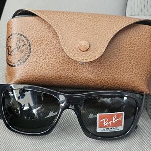 Ray ban